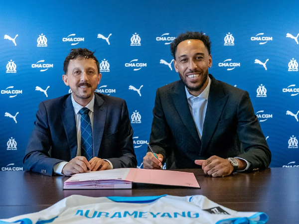 Pierre-Emerick Aubameyang Resmi Kembali ke Marseille